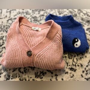 Girls sweaters 8/10